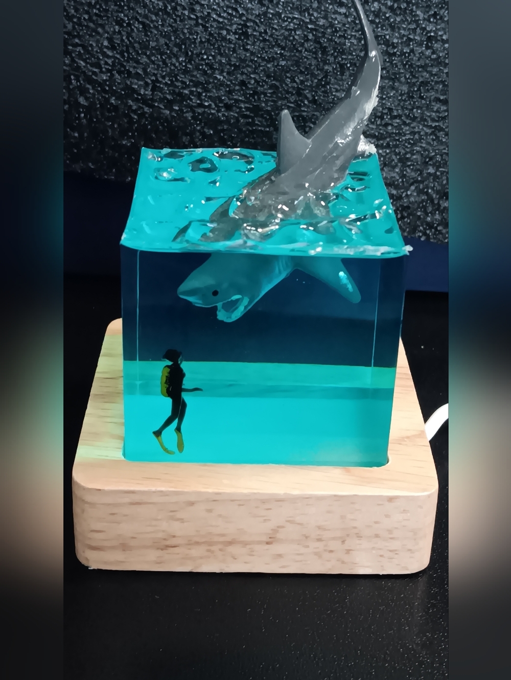 Shark Color Changing Cube (NWT)